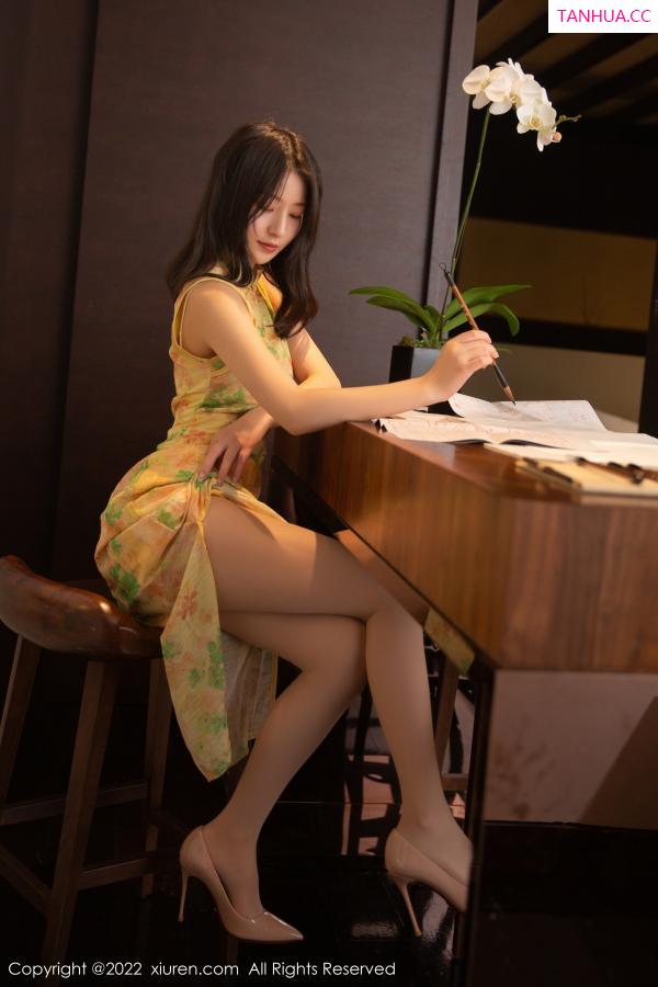 [XiuRen]高清写真图 2022.11.03 No.5802 熊小诺 旗袍美腿